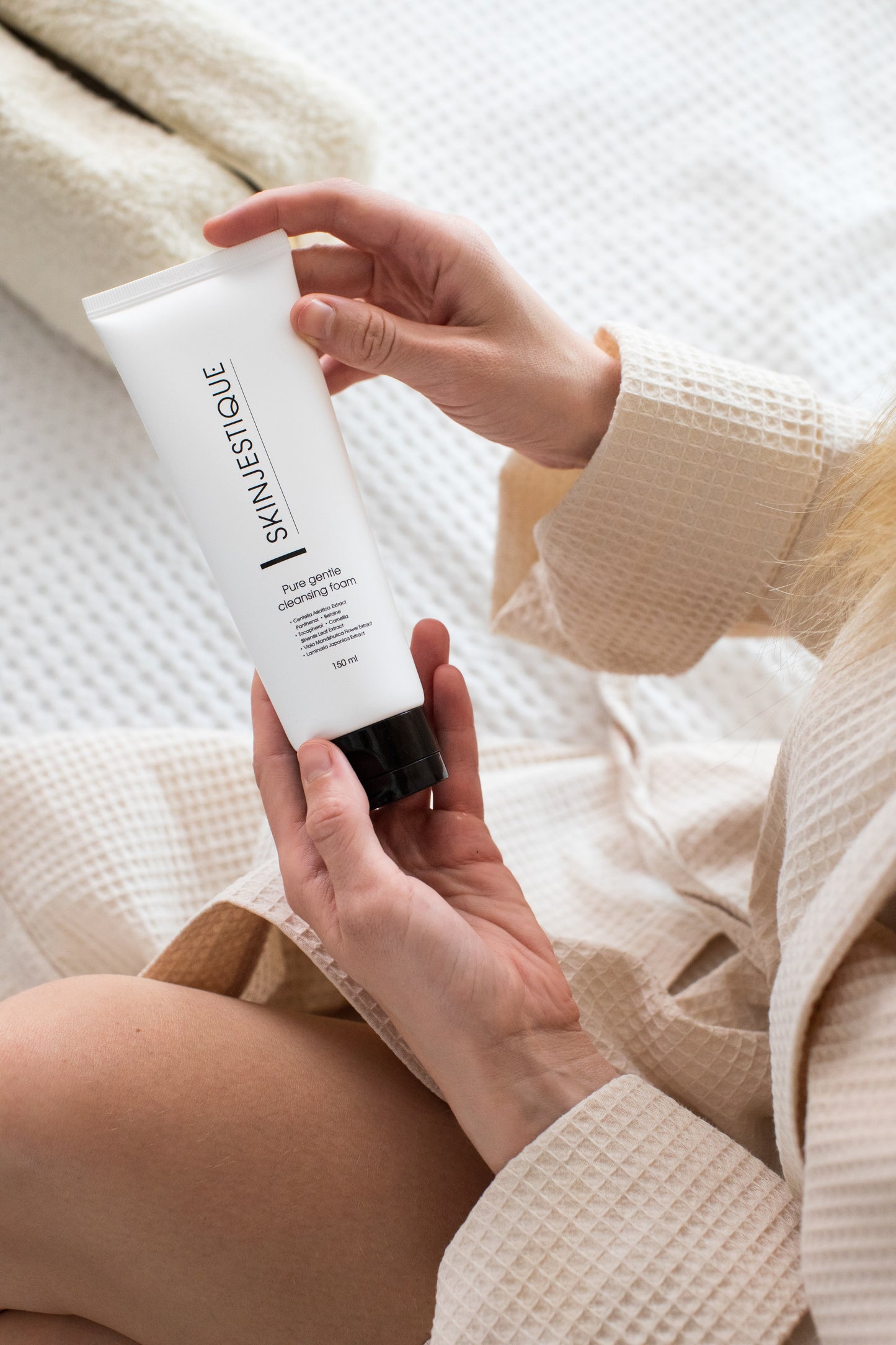 Pure gentle cleansing foam