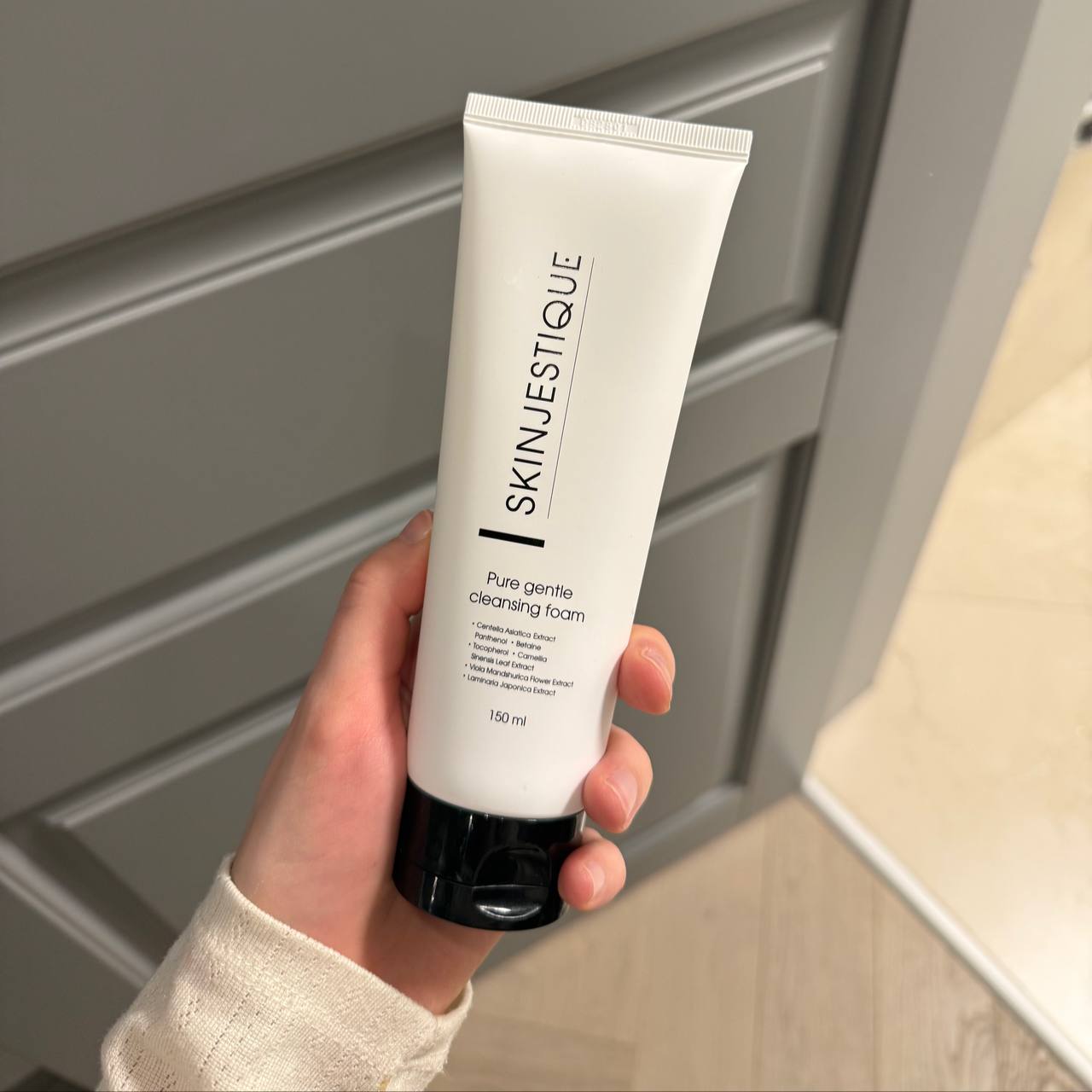 Pure gentle cleansing foam